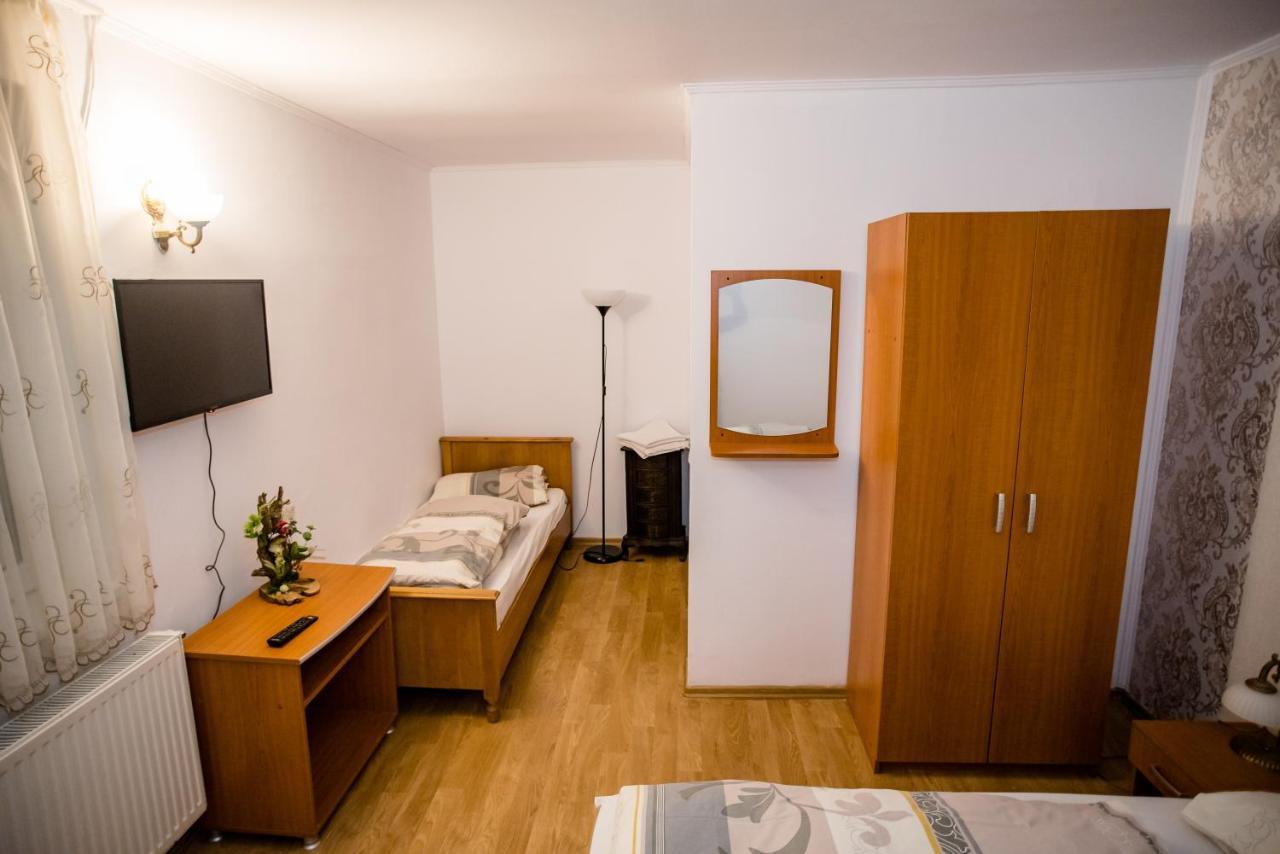 Dumbraveni  Hotel Marion Poiana מראה חיצוני תמונה